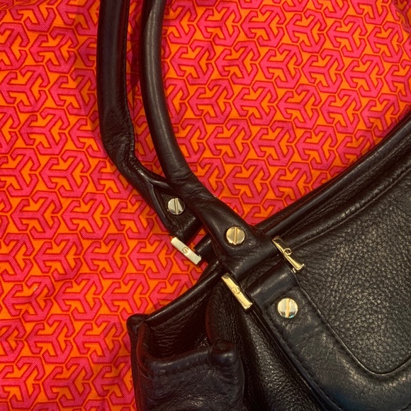 Tory Burch Amanda Handbag - Picture 8 of 8